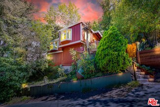 19712 Valley View Dr, Topanga, CA 90290