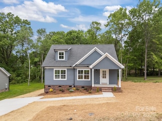 130 Springway Dr, Kannapolis, NC 28081