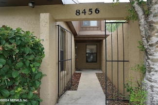 8456 Windypine Ln, Jacksonville, FL 32244