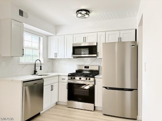 197 Riva Dr, Hackettstown, NJ 07840
