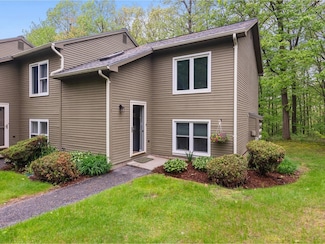 440 Oak Cir Unit 1, Colchester, VT 05446