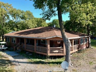 126 Lakota Island, Big Stone City, SD 57216