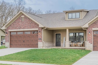 121 Stone Ledge Dr, Saint Clair, MO 63077