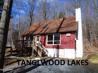 101 Cold Spring Ln, Greentown, PA 18426