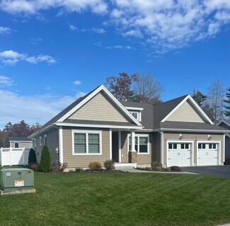 6 Quarry Ln, Saco, ME 04072