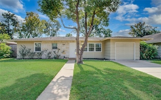 5329 Pagewood Ln, Houston, TX 77056