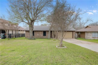 2918 Old Hearne Rd, Bryan, TX 77803