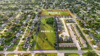 000 25th St, Groves, TX 77619