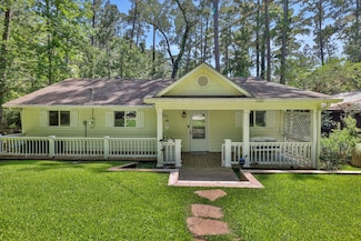 1251 Lakeview Estates Dr, Coldspring, TX 77331