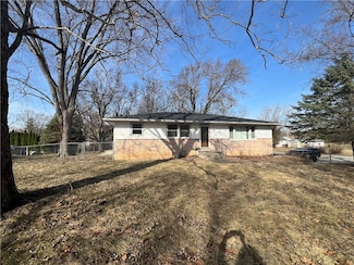 3867 N Burchard Dr, Decatur, IL 62526