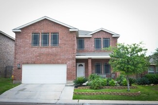 616 Ovenbird Thicket Dr, Laredo, TX 78045