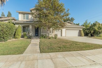 5781 E Kaviland Ave, Fresno, CA 93727