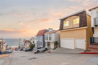 217 43rd St, Manhattan Beach, CA 90266