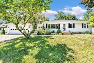 3925 Grape Ave NE, Grand Rapids, MI 49525