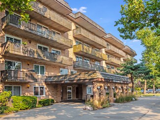 505 Redondo Dr Unit 207, Downers Grove, IL 60516