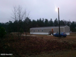 18721 Lee's Mill Rd, Laurinburg, NC 28352