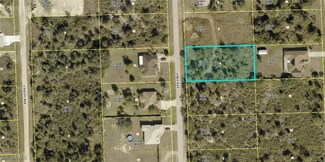 816 Lake Ave, Lehigh Acres, FL 33972