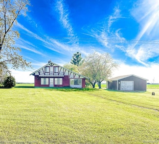 5361 N Lakeshore Rd, Port Hope, MI 48468