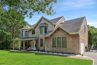 1 Candace Dr, East Quogue, NY 11942