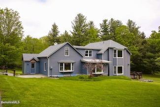 1271 Main Rd, Savoy, MA 01256