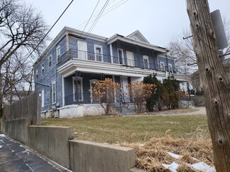 378 North St Unit 82, Elgin, IL 60120