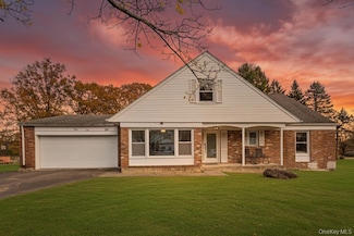 12 Concord Dr, Monsey, NY 10952