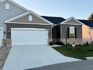 121 Oldham Ln, Delaware, OH 43015