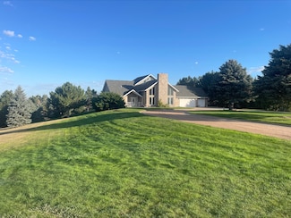 5 Lago Villa, Ogallala, NE 69153