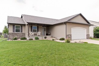 450 Driftwood Ln, Fairfax, IA 52228