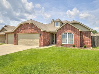 201 W 53rd St, Sand Springs, OK 74063