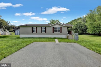 51 Heather Ln, Mohrsville, PA 19541