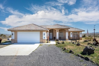 55526 Luna Vista Ln, Yucca Valley, CA 92284