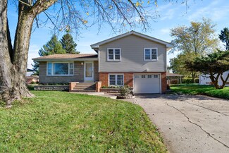 5419 Harrison St, Merrillville, IN 46410