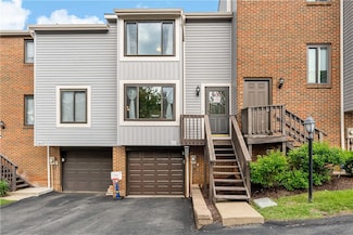 303 Serendipity Dr Unit C303, Coraopolis, PA 15108
