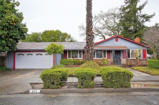 417 W 8th St, Santa Rosa, CA 95401