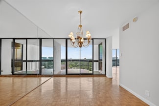 5001 Woodway Dr Unit 1804, Houston, TX 77056
