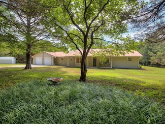 8750 Hartman Rd, Noble, OK 73068