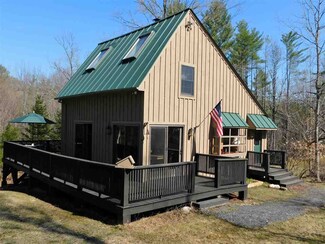 410 Leons Ln, South Royalton, VT 05068