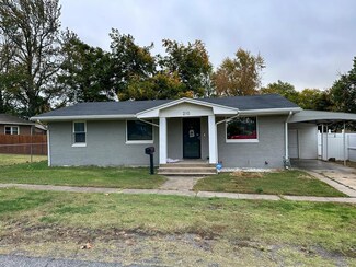 210 N Lee N A, Columbus, KS 66725