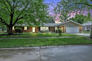 607 Park Lane Dr, Champaign, IL 61820