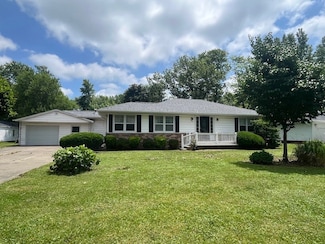 704 S D St, Hammond, IL 61929