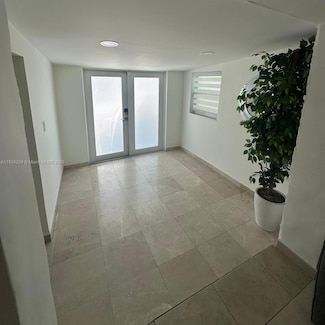 17650 NE 19th Ave, North Miami Beach, FL 33162