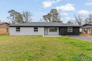 606 Viewcrest Dr, Longview, TX 75604