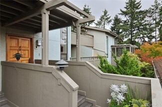 5882 NE Park Point Dr Unit F402, Seattle, WA 98115
