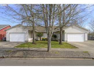 3118 NE Mohan Dr, McMinnville, OR 97128