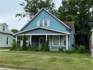 1105 Edgar Ave, Mattoon, IL 61938