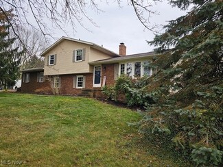 3120 Lake Center St NW, Uniontown, OH 44685