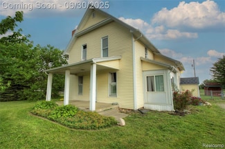 3092 Dillon Rd, Flushing, MI 48433