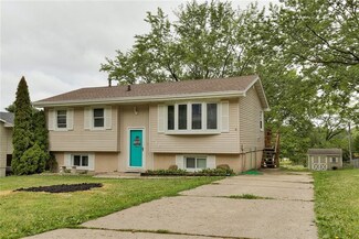 310 Pleasant St, Carlisle, IA 50047