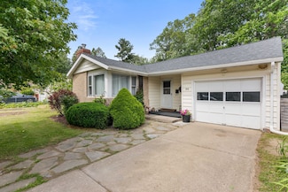 59 Gail St, Winooski, VT 05404